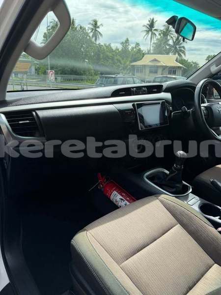 Big with watermark toyota hilux brunei muara bandar seri begawan 7524