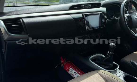 Buy Used Toyota Hilux Other Car in Bandar Seri Begawan in Brunei-Muara Buy Used Toyota Hilux Other Car in Bandar Seri Begawan in Brunei-Muara