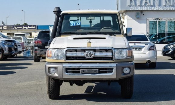Buy Import Toyota Land Cruiser Beige Car in Import - Dubai in Belait Buy Import Toyota Land Cruiser Beige Car in Import - Dubai in Belait