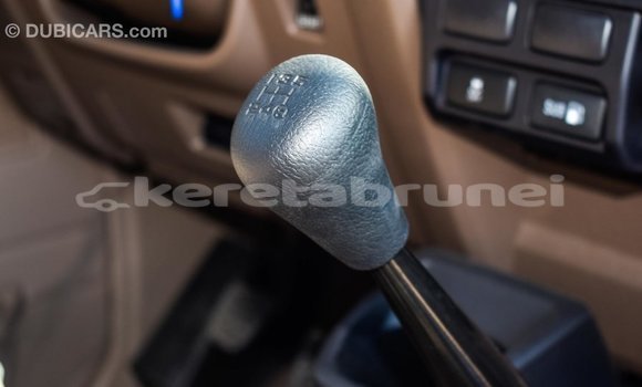Buy Import Toyota Land Cruiser Beige Car in Import - Dubai in Belait Buy Import Toyota Land Cruiser Beige Car in Import - Dubai in Belait