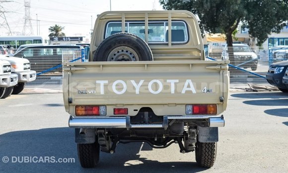 Buy Import Toyota Land Cruiser Beige Car in Import - Dubai in Belait Buy Import Toyota Land Cruiser Beige Car in Import - Dubai in Belait