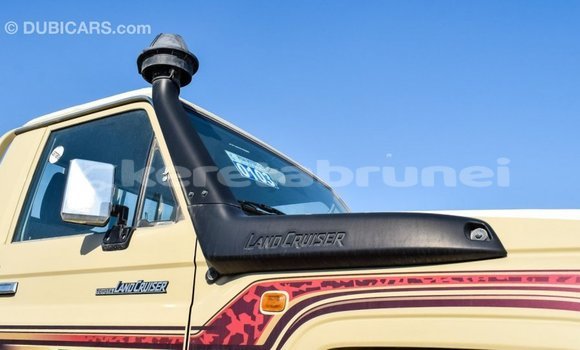 Buy Import Toyota Land Cruiser Beige Car in Import - Dubai in Belait Buy Import Toyota Land Cruiser Beige Car in Import - Dubai in Belait