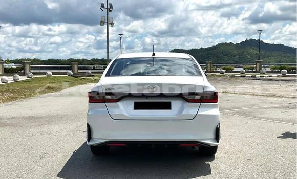 Buy Used Toyota Vios White Car in Bandar Seri Begawan in Brunei-Muara Buy Used Toyota Vios White Car in Bandar Seri Begawan in Brunei-Muara