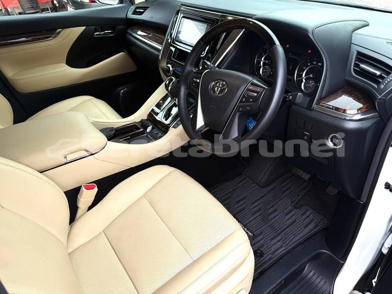 Big with watermark toyota alphard brunei muara bandar seri begawan 7570