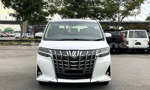 Buy Used Toyota Alphard White Car in Bandar Seri Begawan in Brunei-Muara Buy Used Toyota Alphard White Car in Bandar Seri Begawan in Brunei-Muara
