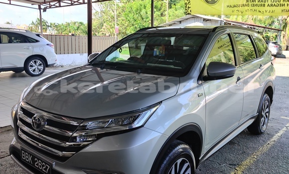 Buy Used Toyota Rush Silver Car in Bandar Seri Begawan in Brunei-Muara