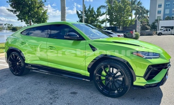 Buy Used Lamborghini Urus Green Car in Bandar Seri Begawan in Brunei-Muara