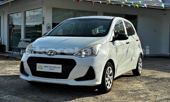 Buy Used Hyundai i10 White Car in Bandar Seri Begawan in Brunei-Muara