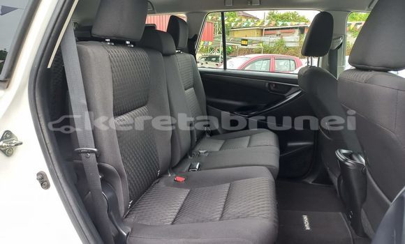 Buy Used Toyota innova White Car in Bandar Seri Begawan in Brunei-Muara Buy Used Toyota innova White Car in Bandar Seri Begawan in Brunei-Muara