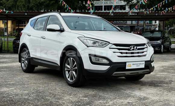 Buy Used Hyundai Santa Fe White Car in Bandar Seri Begawan in Brunei-Muara Buy Used Hyundai Santa Fe White Car in Bandar Seri Begawan in Brunei-Muara