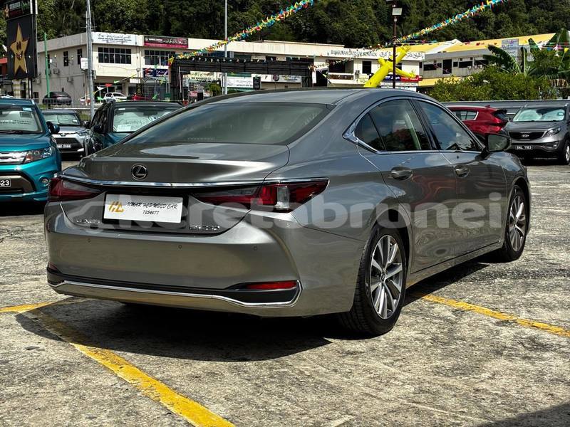 Big with watermark lexus es brunei muara bandar seri begawan 7604