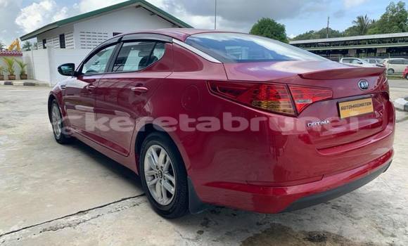 Buy Used Kia Optima Red Car in Bandar Seri Begawan in Brunei-Muara Buy Used Kia Optima Red Car in Bandar Seri Begawan in Brunei-Muara
