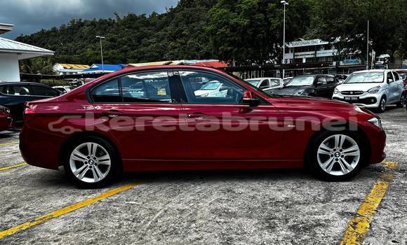 Buy Used BMW 315 Red Car in Bandar Seri Begawan in Brunei-Muara Buy Used BMW 315 Red Car in Bandar Seri Begawan in Brunei-Muara