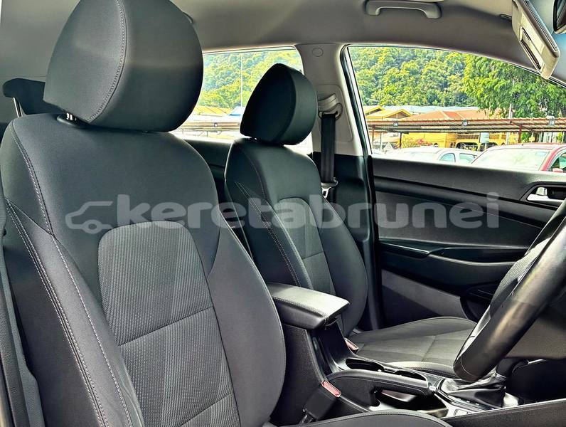 Big with watermark hyundai tucson brunei muara bandar seri begawan 7619