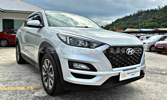 Buy Used Hyundai Tucson White Car in Bandar Seri Begawan in Brunei-Muara Buy Used Hyundai Tucson White Car in Bandar Seri Begawan in Brunei-Muara