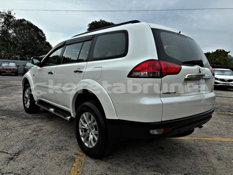 Big with watermark mitsubishi pajero brunei muara bandar seri begawan 7628