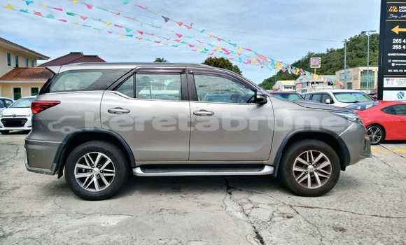 Buy Used Toyota Fortuner Other Car in Bandar Seri Begawan in Brunei-Muara Buy Used Toyota Fortuner Other Car in Bandar Seri Begawan in Brunei-Muara