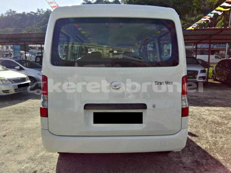Big with watermark daihatsu gran move brunei muara bandar seri begawan 7649