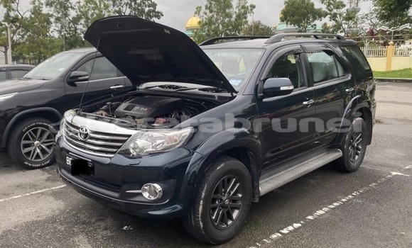 Buy Used Toyota Fortuner Black Car in Bandar Seri Begawan in Brunei-Muara Buy Used Toyota Fortuner Black Car in Bandar Seri Begawan in Brunei-Muara