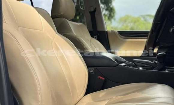 Buy Used Lexus LX 570 White Car in Bandar Seri Begawan in Brunei-Muara Buy Used Lexus LX 570 White Car in Bandar Seri Begawan in Brunei-Muara