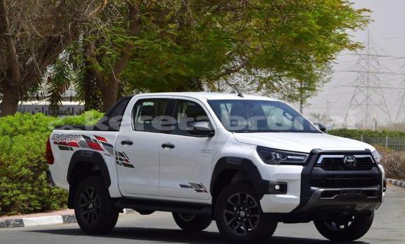 Buy Used Toyota Hilux White Car in Bandar Seri Begawan in Brunei-Muara Buy Used Toyota Hilux White Car in Bandar Seri Begawan in Brunei-Muara