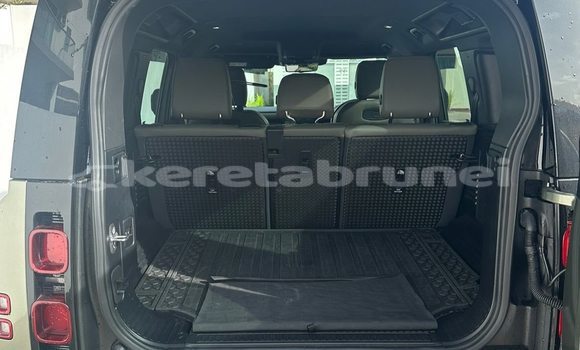 Buy Used Land Rover Defender Other Car in Bandar Seri Begawan in Brunei-Muara Buy Used Land Rover Defender Other Car in Bandar Seri Begawan in Brunei-Muara