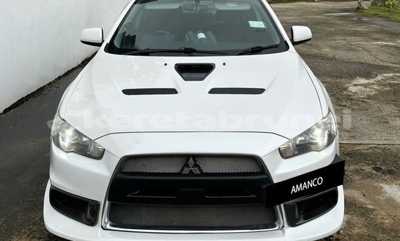 Buy Used Mitsubishi Lancer Evolution White Car in Bandar Seri Begawan in Brunei-Muara Buy Used Mitsubishi Lancer Evolution White Car in Bandar Seri Begawan in Brunei-Muara
