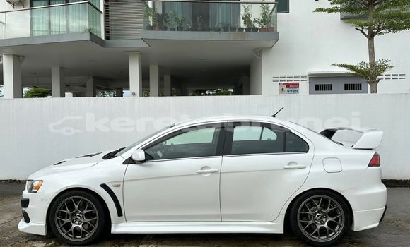 Buy Used Mitsubishi Lancer Evolution White Car in Bandar Seri Begawan in Brunei-Muara Buy Used Mitsubishi Lancer Evolution White Car in Bandar Seri Begawan in Brunei-Muara