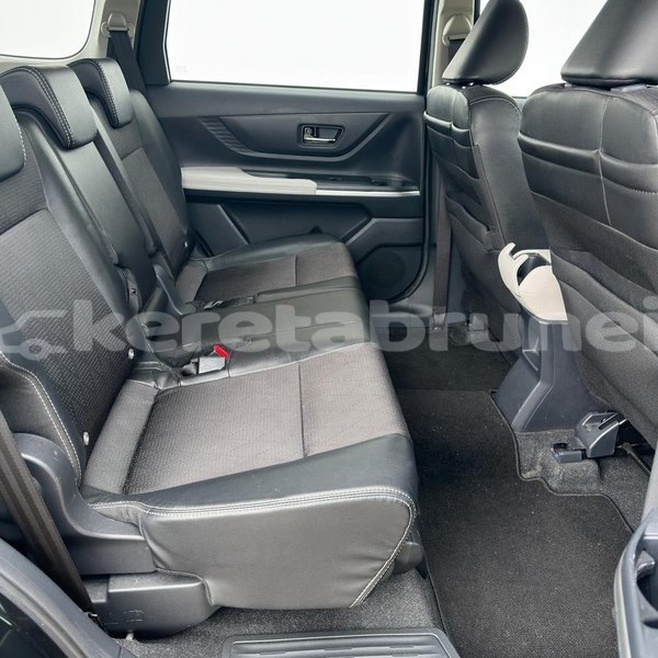 Big with watermark toyota avanza brunei muara bandar seri begawan 7678