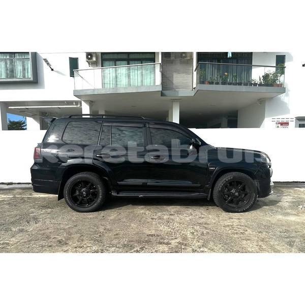 Big with watermark toyota land cruiser brunei muara bandar seri begawan 7680