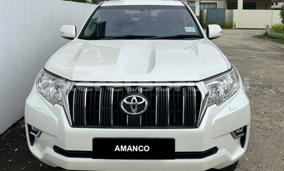 Buy Used Toyota Land Cruiser Prado White Car in Bandar Seri Begawan in Brunei-Muara