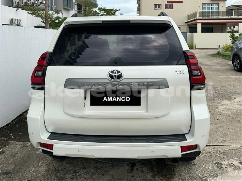 Big with watermark toyota land cruiser prado brunei muara bandar seri begawan 7687