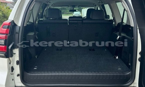 Buy Used Toyota Land Cruiser Prado White Car in Bandar Seri Begawan in Brunei-Muara Buy Used Toyota Land Cruiser Prado White Car in Bandar Seri Begawan in Brunei-Muara
