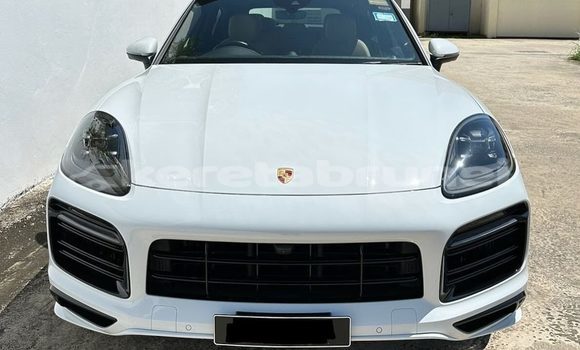 Buy Used Porsche Cayenne White Car in Bandar Seri Begawan in Brunei-Muara