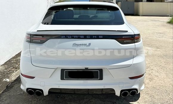 Buy Used Porsche Cayenne White Car in Bandar Seri Begawan in Brunei-Muara Buy Used Porsche Cayenne White Car in Bandar Seri Begawan in Brunei-Muara
