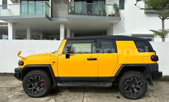Buy Used Toyota FJ Cruiser Other Car in Bandar Seri Begawan in Brunei-Muara Buy Used Toyota FJ Cruiser Other Car in Bandar Seri Begawan in Brunei-Muara