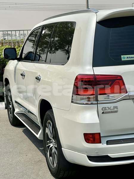 Big with watermark toyota land cruiser belait kuala belait 7714