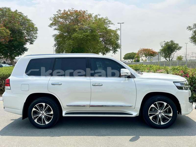 Big with watermark toyota land cruiser belait kuala belait 7714