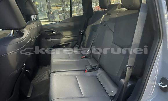 Buy Used Lexus GX White Car in Bandar Seri Begawan in Brunei-Muara Buy Used Lexus GX White Car in Bandar Seri Begawan in Brunei-Muara