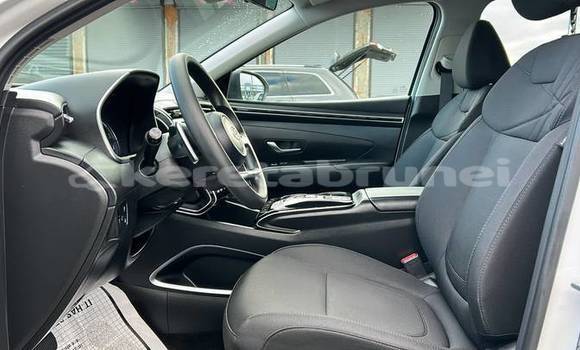 Buy Used Hyundai Tucson White Car in Bandar Seri Begawan in Brunei-Muara Buy Used Hyundai Tucson White Car in Bandar Seri Begawan in Brunei-Muara