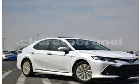 Buy Used Toyota Camry White Car in Bandar Seri Begawan in Brunei-Muara Buy Used Toyota Camry White Car in Bandar Seri Begawan in Brunei-Muara