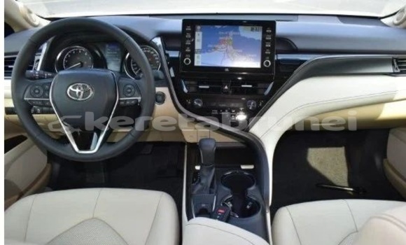 Buy Used Toyota Camry White Car in Bandar Seri Begawan in Brunei-Muara Buy Used Toyota Camry White Car in Bandar Seri Begawan in Brunei-Muara