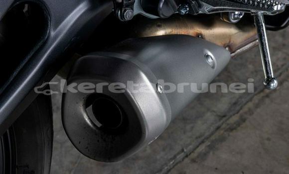 Buy Used Yamaha YZF Black Bike in Bandar Seri Begawan in Brunei-Muara Buy Used Yamaha YZF Black Bike in Bandar Seri Begawan in Brunei-Muara