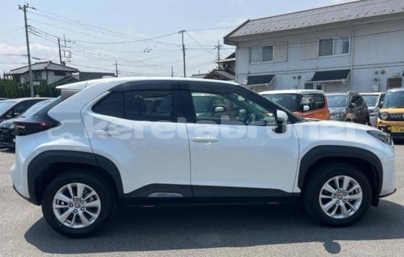 Big with watermark toyota yaris brunei muara bandar seri begawan 7722