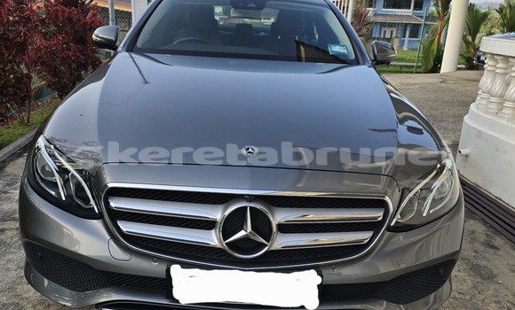 Buy Used Mercedes-Benz 300–Series Other Car in Tutong in Tutong