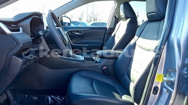 Big with watermark toyota rav4 brunei muara bandar seri begawan 7724