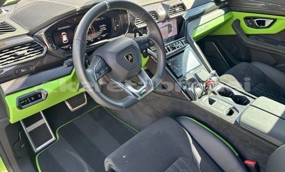 Buy Used Lamborghini Urus Green Car in Kuala Belait in Belait Buy Used Lamborghini Urus Green Car in Kuala Belait in Belait