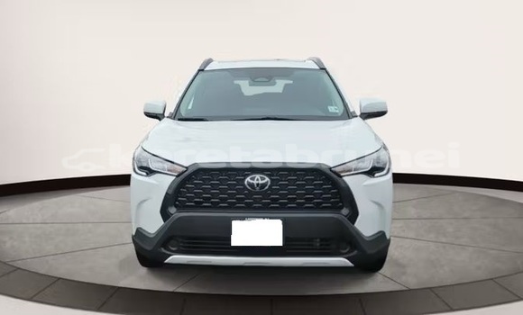 Buy Used Toyota Corolla Cross White Car in Bandar Seri Begawan in Brunei-Muara