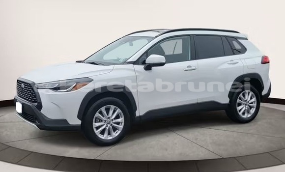 Buy Used Toyota Corolla Cross White Car in Bandar Seri Begawan in Brunei-Muara Buy Used Toyota Corolla Cross White Car in Bandar Seri Begawan in Brunei-Muara