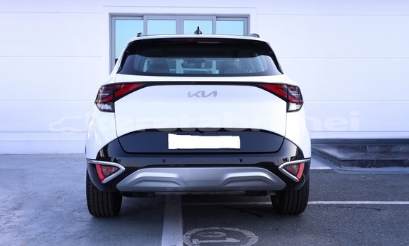 Buy Used Kia Sportage White Car in Bandar Seri Begawan in Brunei-Muara Buy Used Kia Sportage White Car in Bandar Seri Begawan in Brunei-Muara